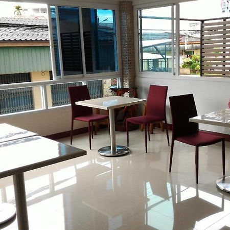 V-House Hotel Trang Exterior photo