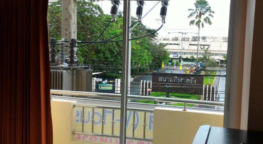 V-House Hotel Trang Exterior photo