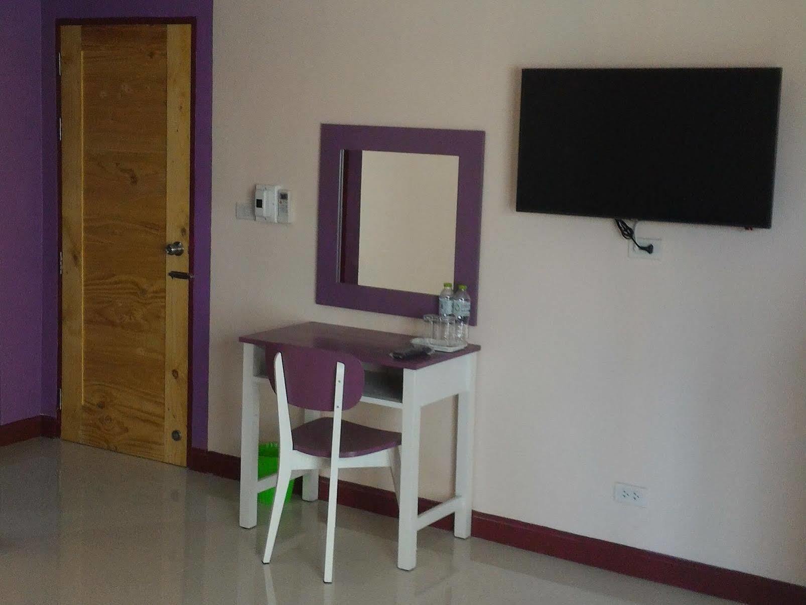 V-House Hotel Trang Exterior photo