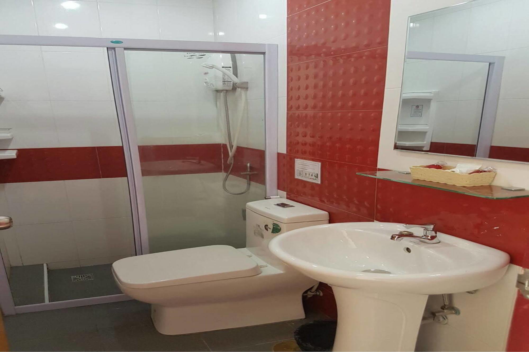 V-House Hotel Trang Exterior photo