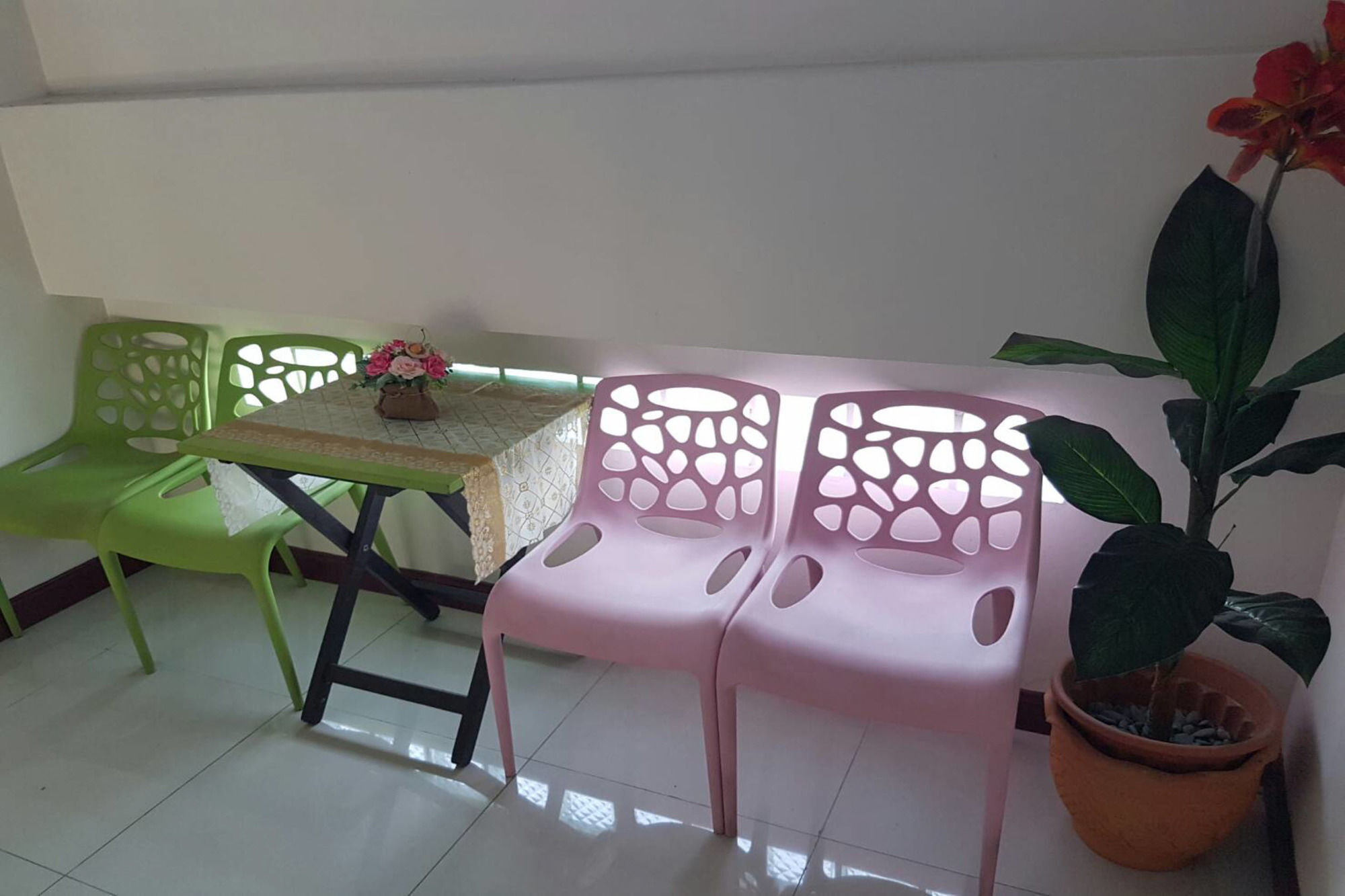 V-House Hotel Trang Exterior photo